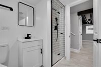 2720 West Seipp Street, Chicago, IL 60652