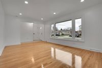2720 West Seipp Street, Chicago, IL 60652