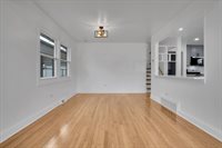 2720 West Seipp Street, Chicago, IL 60652