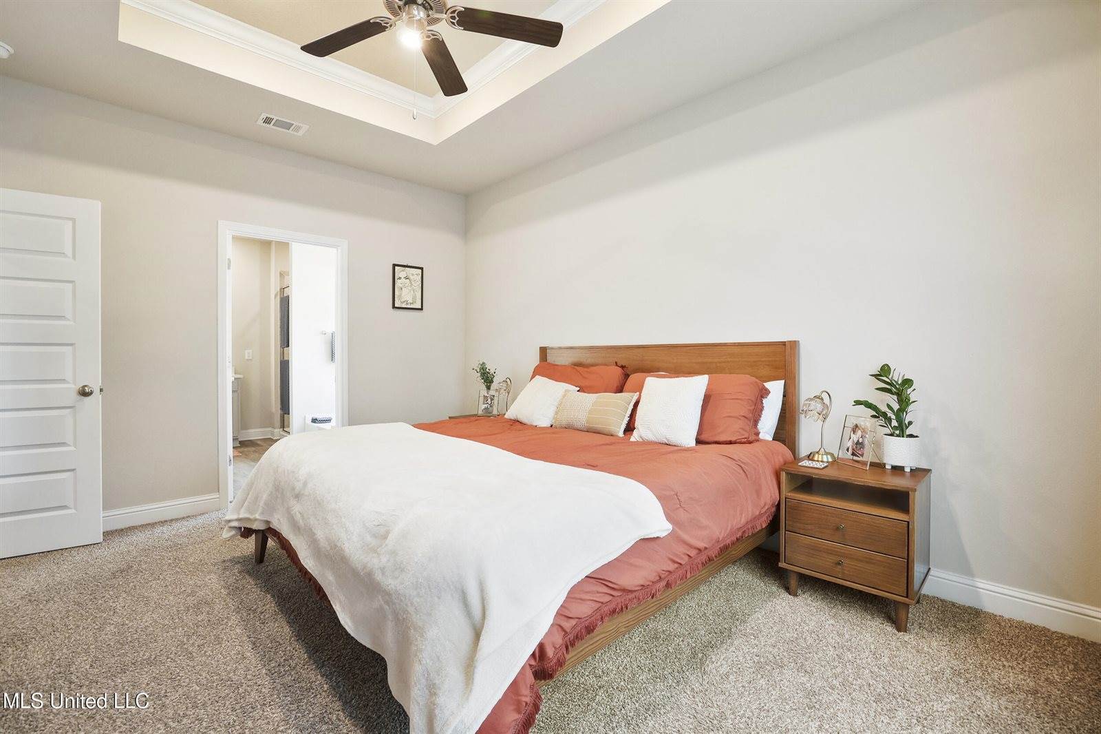 7380 Shearwater Way, Ocean Springs, MS 39564