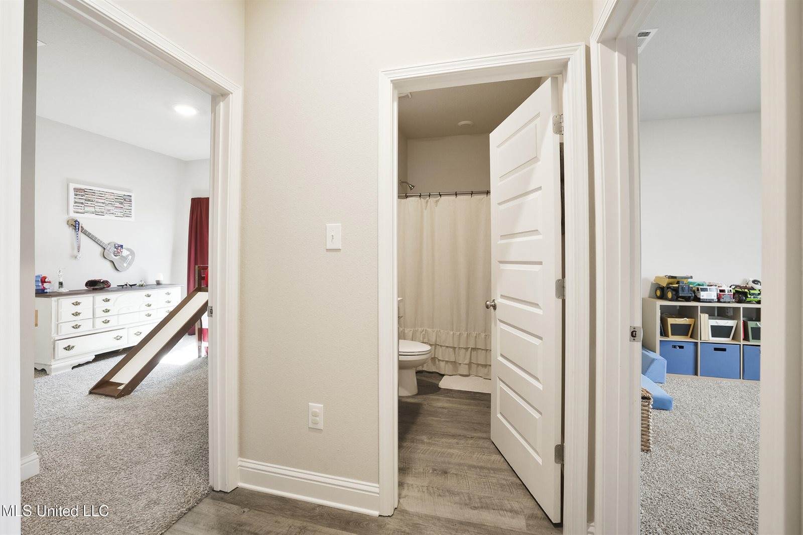 7380 Shearwater Way, Ocean Springs, MS 39564