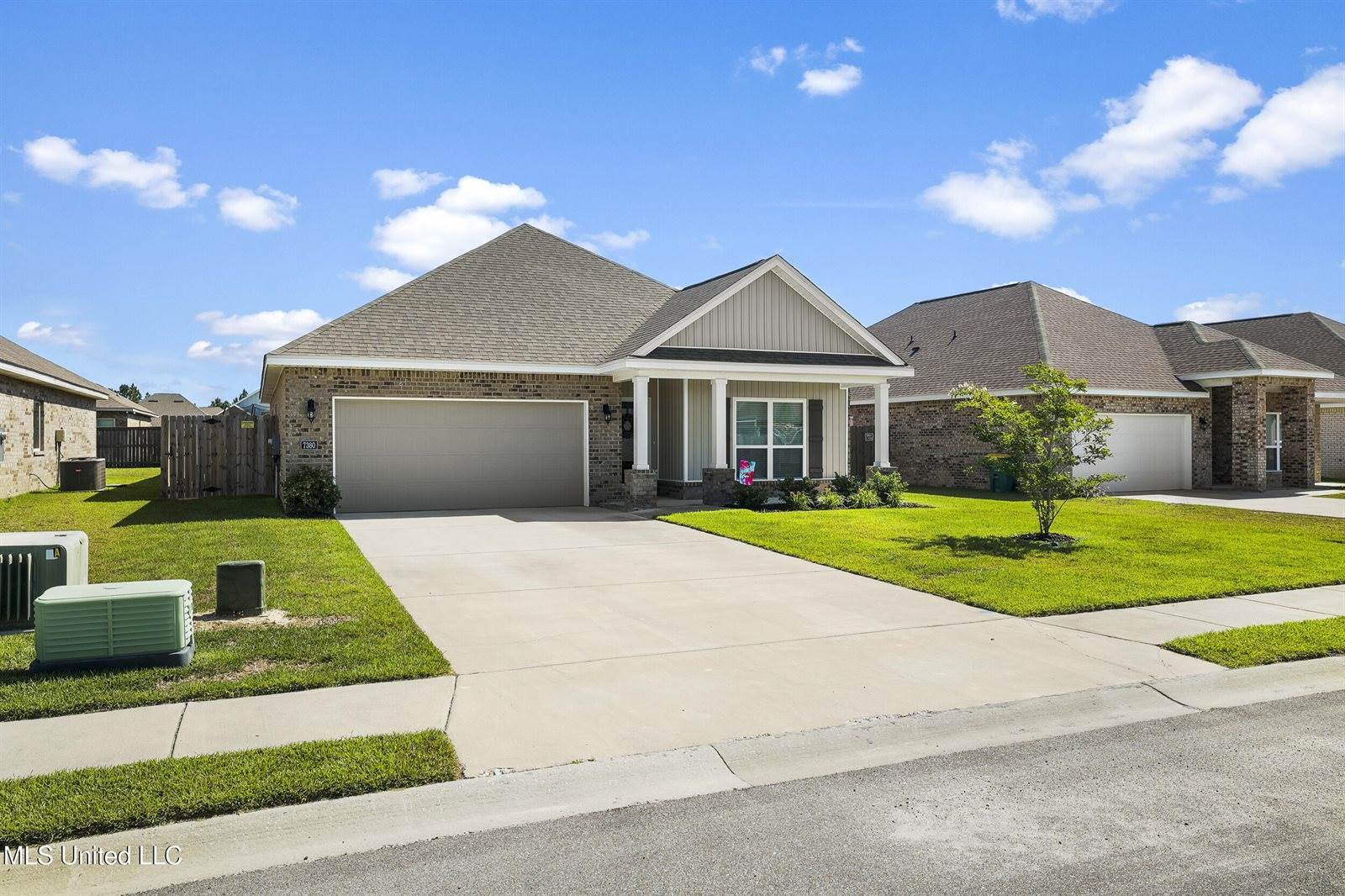 7380 Shearwater Way, Ocean Springs, MS 39564