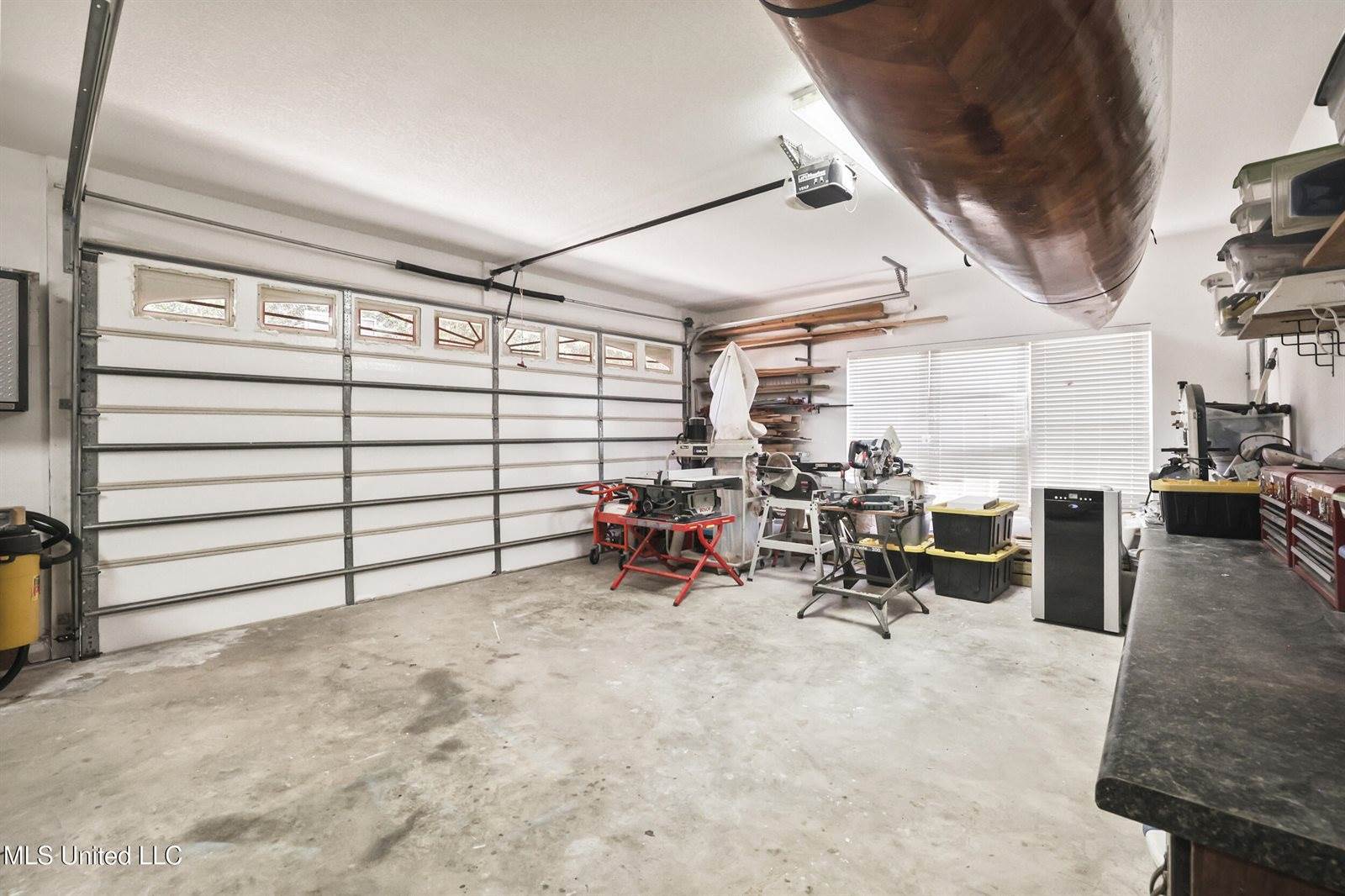 1914 Shelby Lane, Ocean Springs, MS 39564