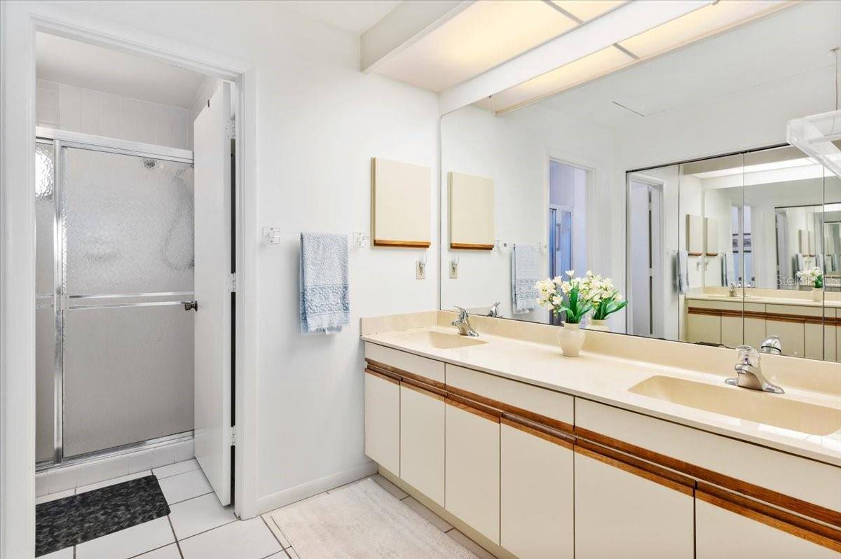 5336 Huntingwood Court, #24, Sarasota, FL 34235