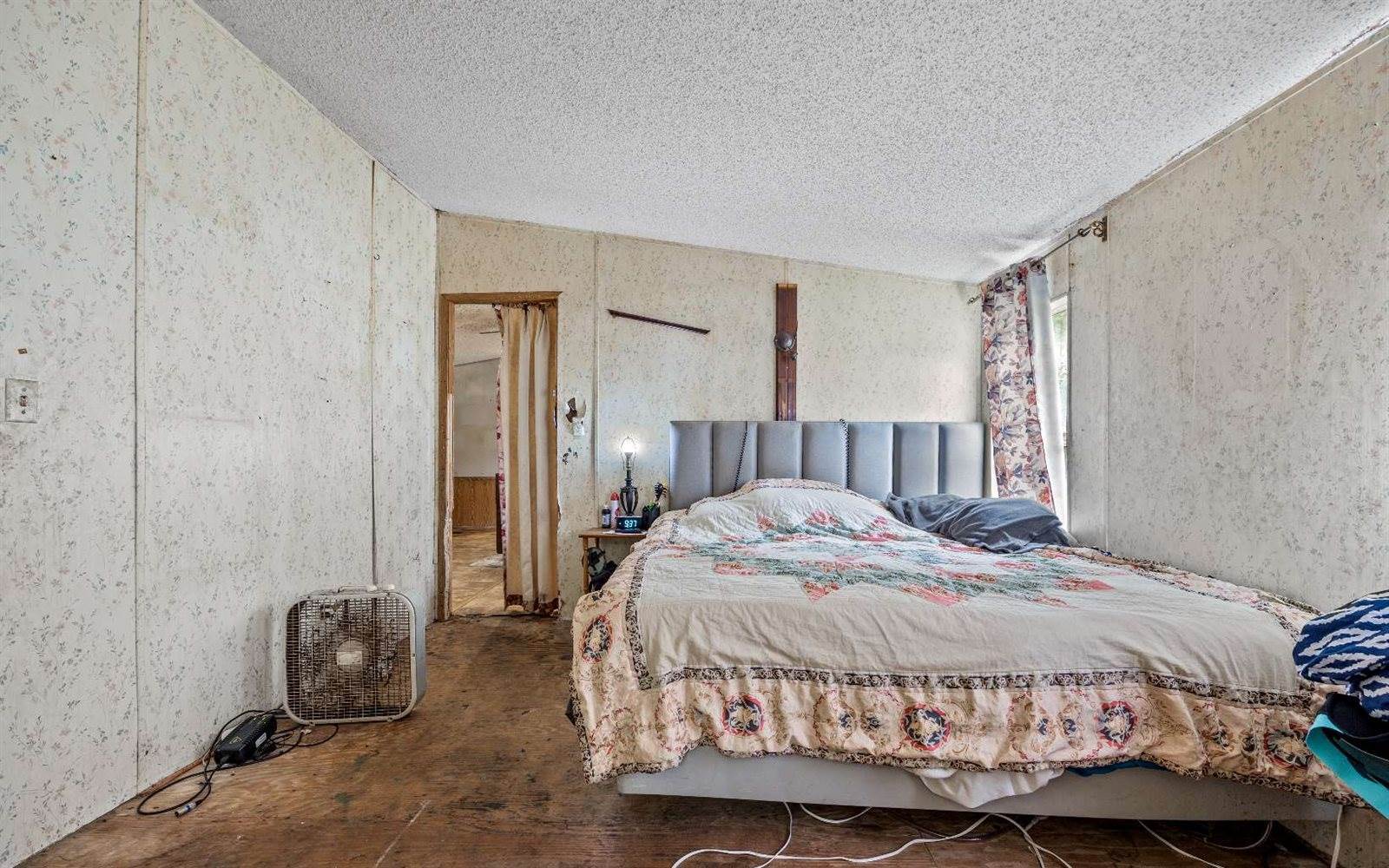 1216 SE Myrtis Road, Lake City, FL 32024