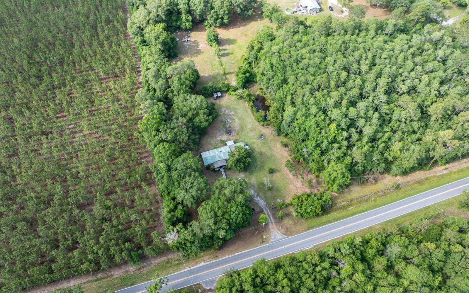 1216 SE Myrtis Road, Lake City, FL 32024