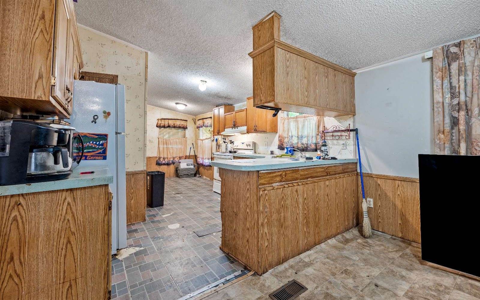 1216 SE Myrtis Road, Lake City, FL 32024