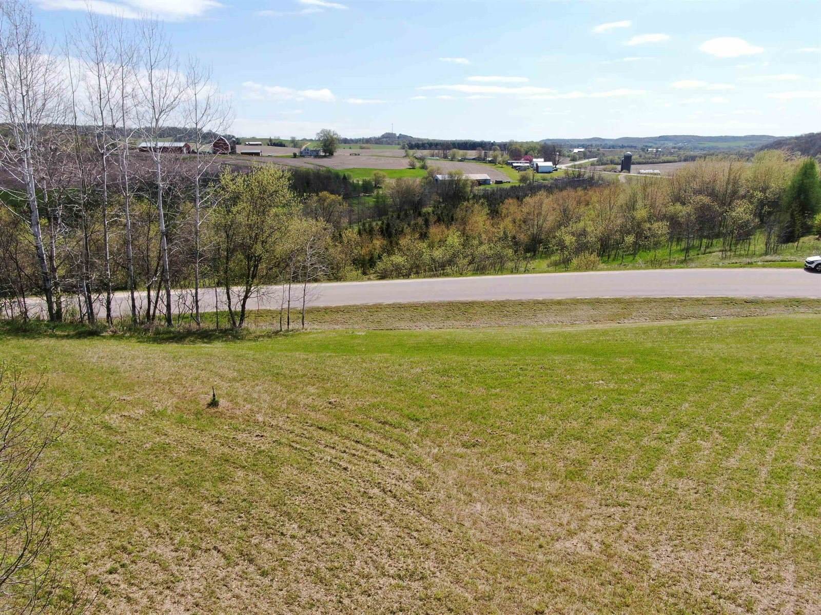 E17486 Pesik Dr, Hillsboro, WI 54634