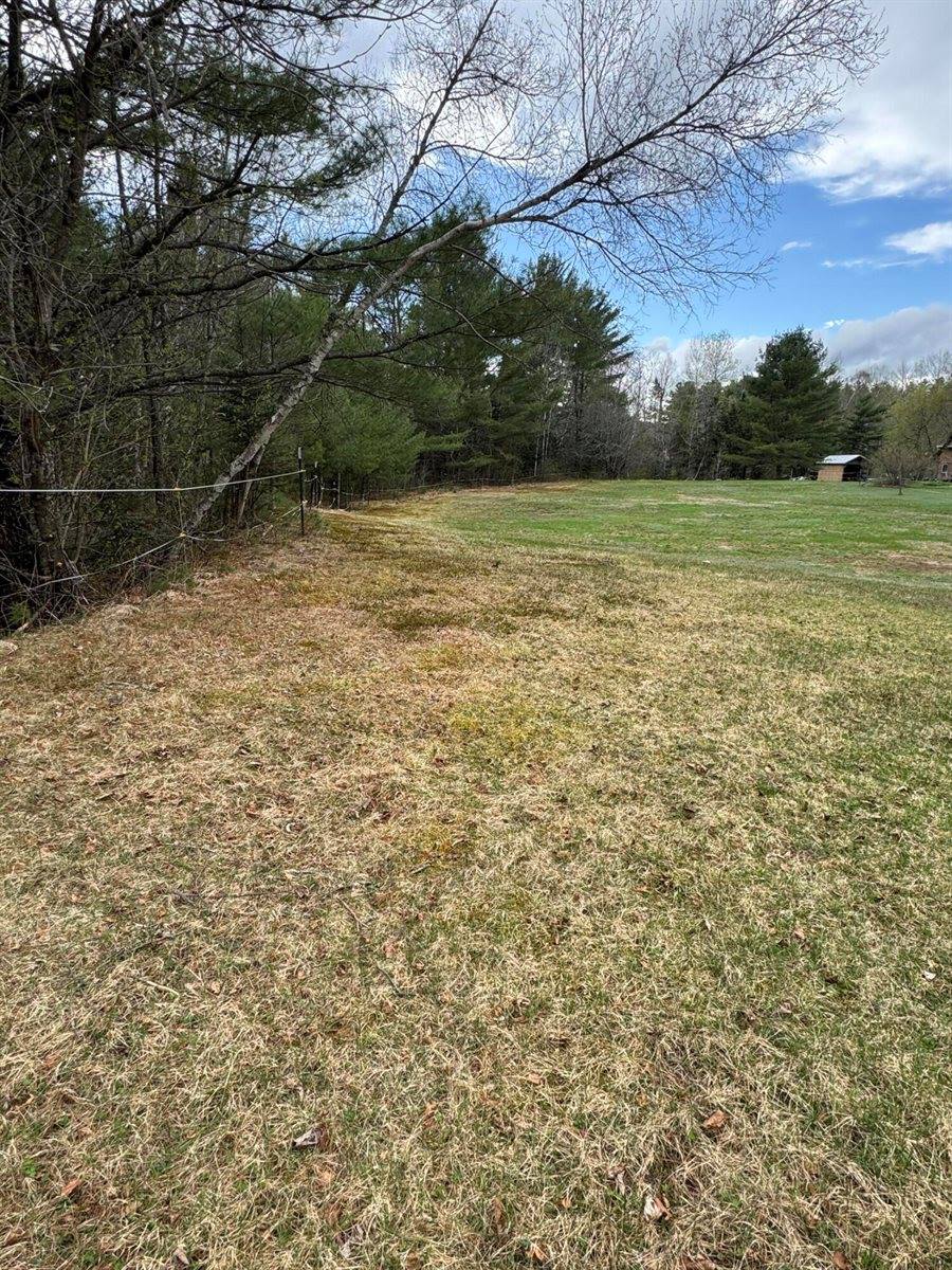 7 Howard Siding Lane, Abbot, ME 04406