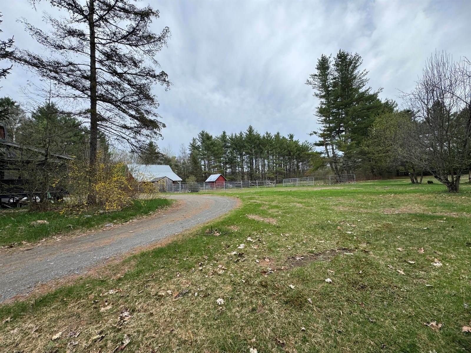 7 Howard Siding Lane, Abbot, ME 04406