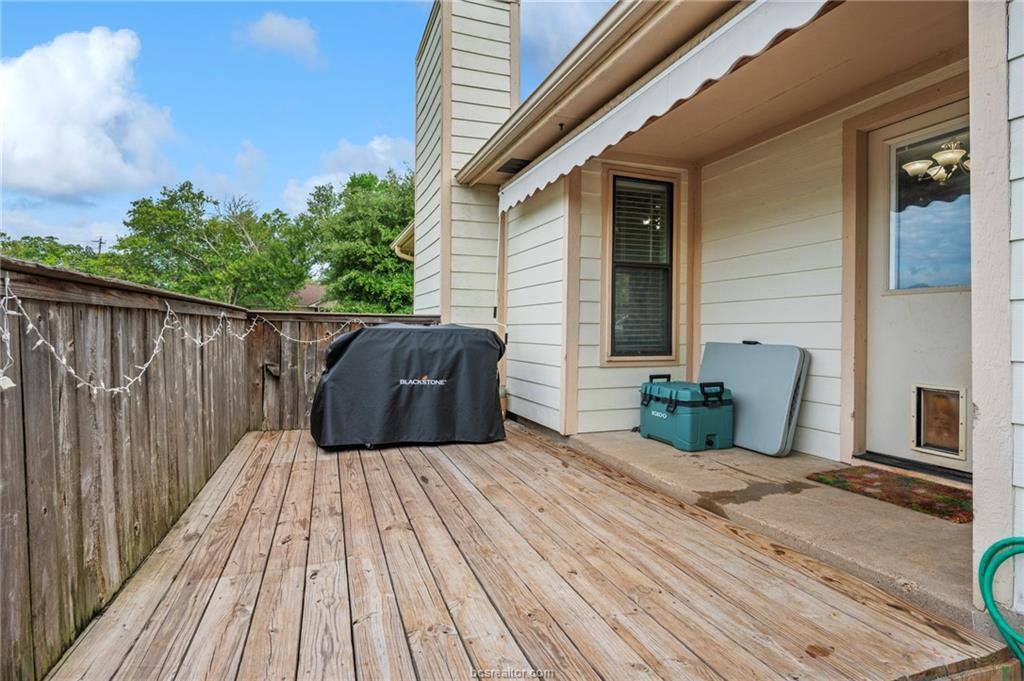 2503 Westwood Main Drive, Bryan, TX 77807