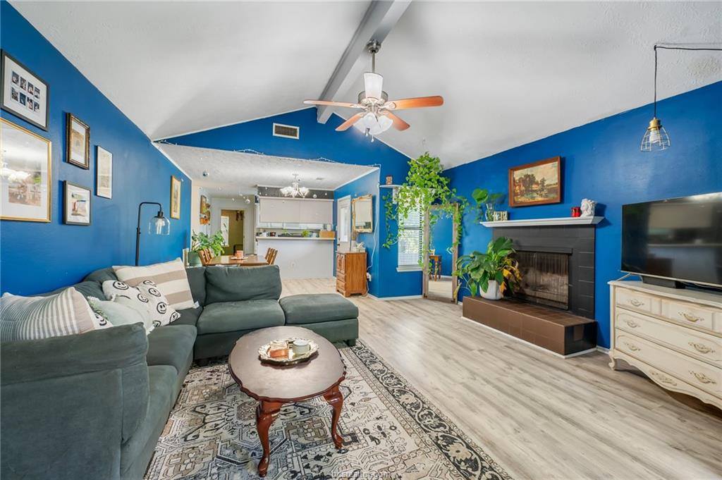 2503 Westwood Main Drive, Bryan, TX 77807