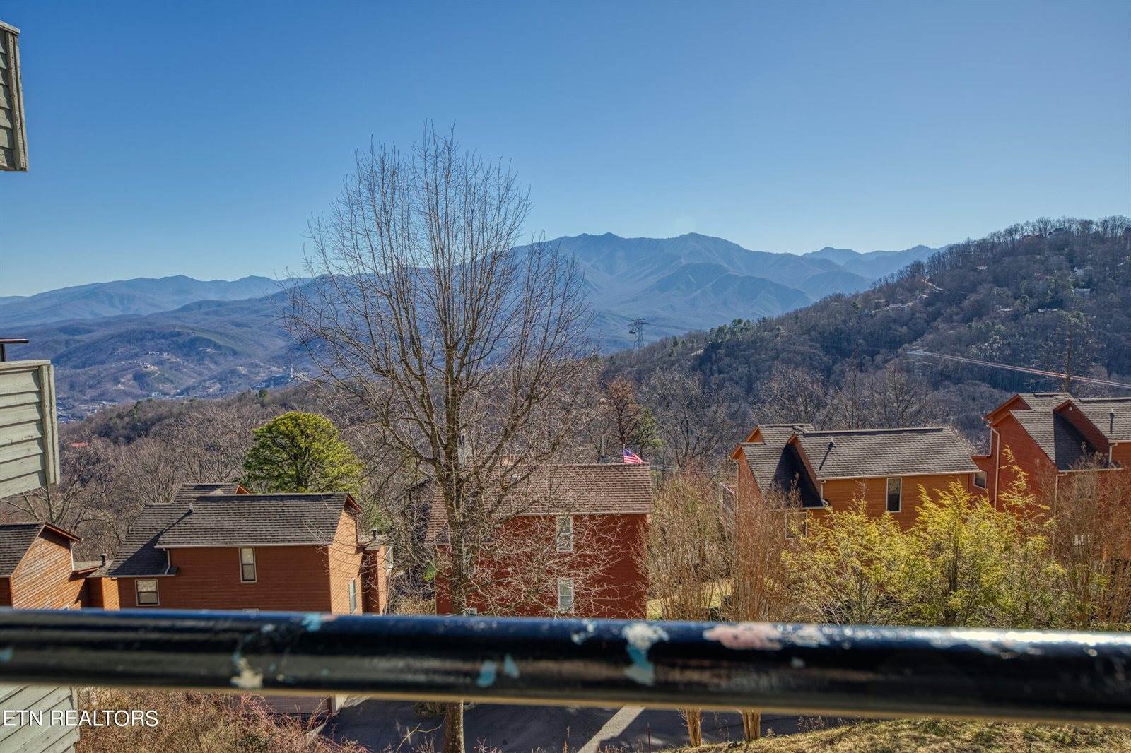 1260 Ski View Drive, Gatlinburg, TN 37738