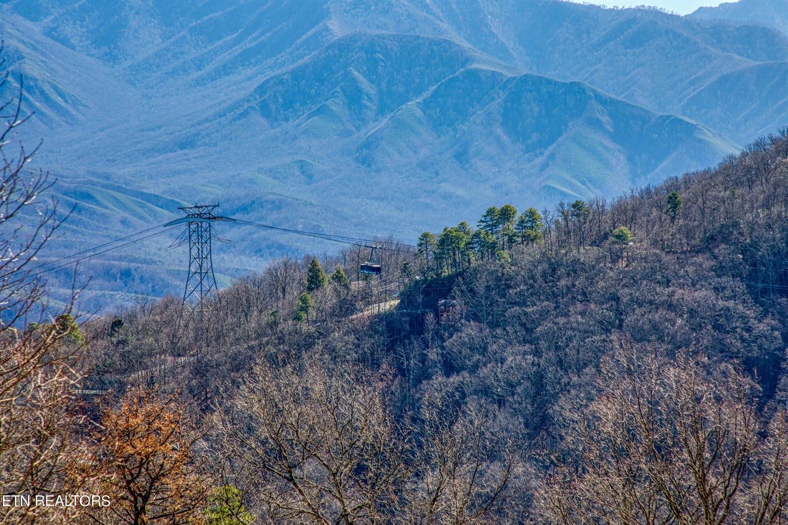 1260 Ski View Drive, Gatlinburg, TN 37738