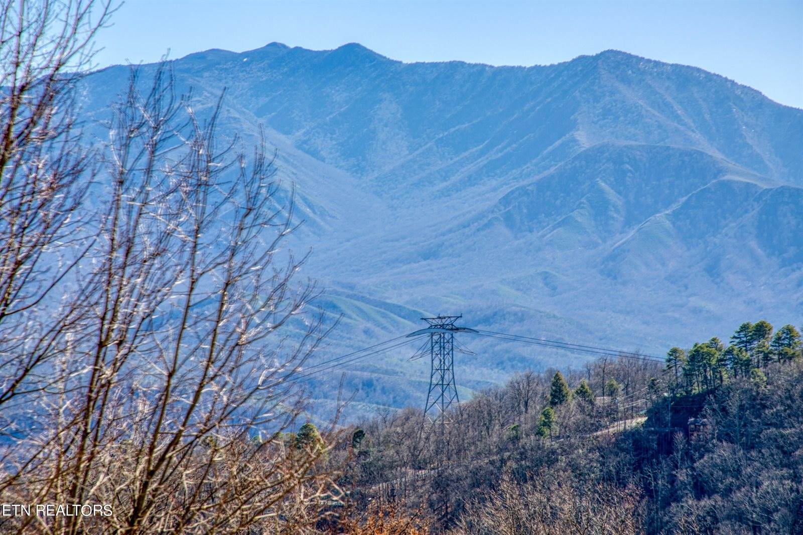 1260 Ski View Drive, Gatlinburg, TN 37738