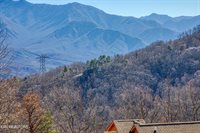 1260 Ski View Drive, Gatlinburg, TN 37738