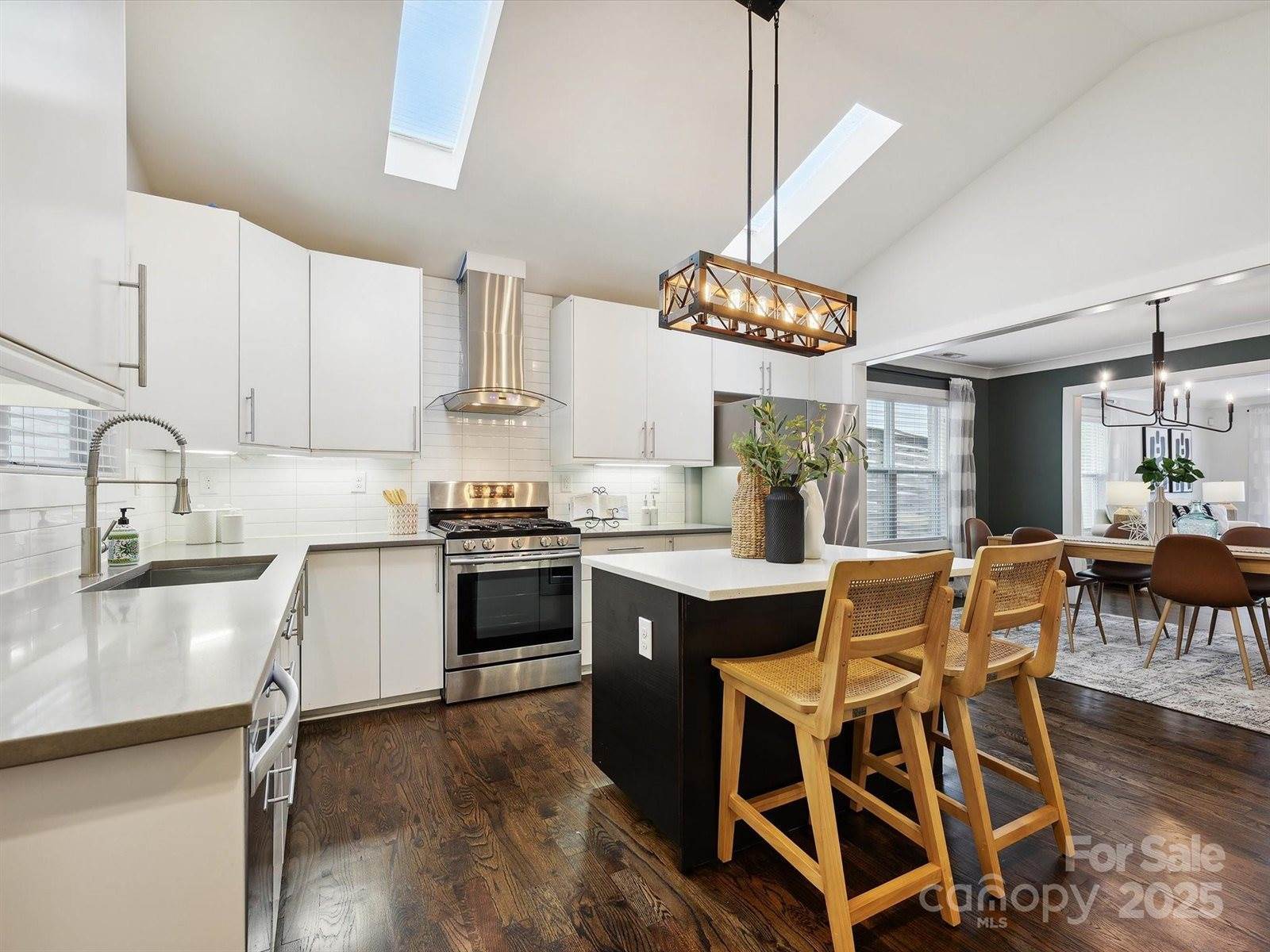 1425 Downs Avenue, Charlotte, NC 28205