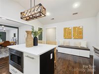 1425 Downs Avenue, Charlotte, NC 28205