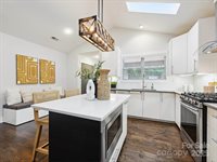 1425 Downs Avenue, Charlotte, NC 28205