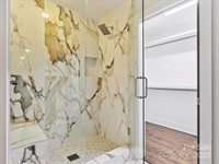 1425 Downs Avenue, Charlotte, NC 28205