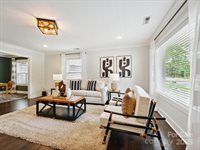 1425 Downs Avenue, Charlotte, NC 28205