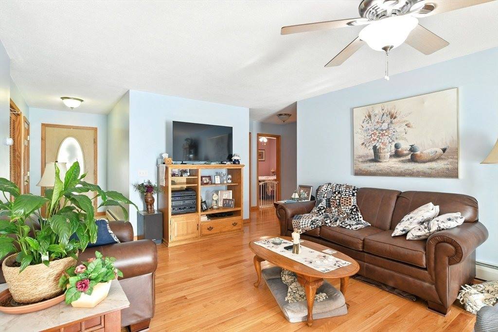 381 North Liberty, Belchertown, MA 01007