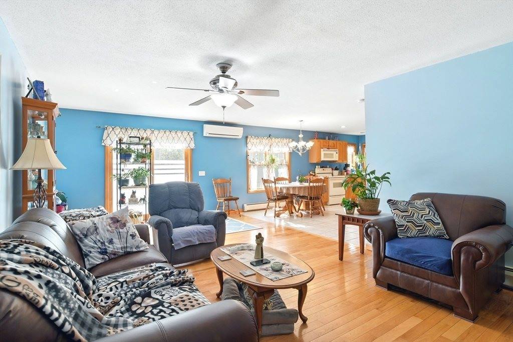 381 North Liberty, Belchertown, MA 01007