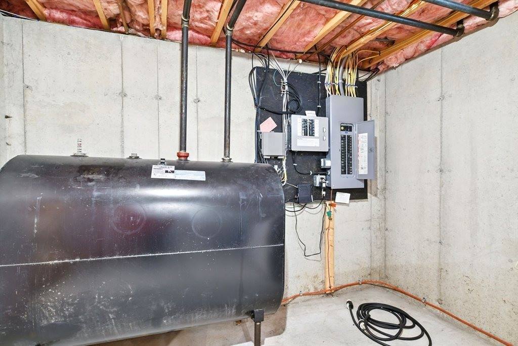 381 North Liberty, Belchertown, MA 01007