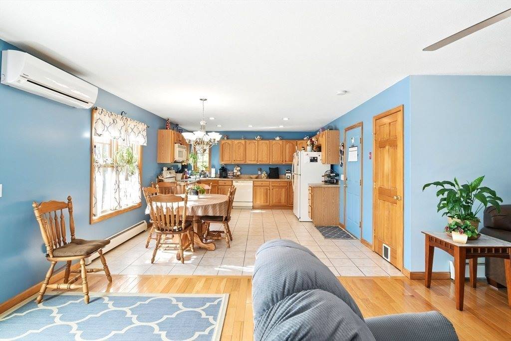 381 North Liberty, Belchertown, MA 01007