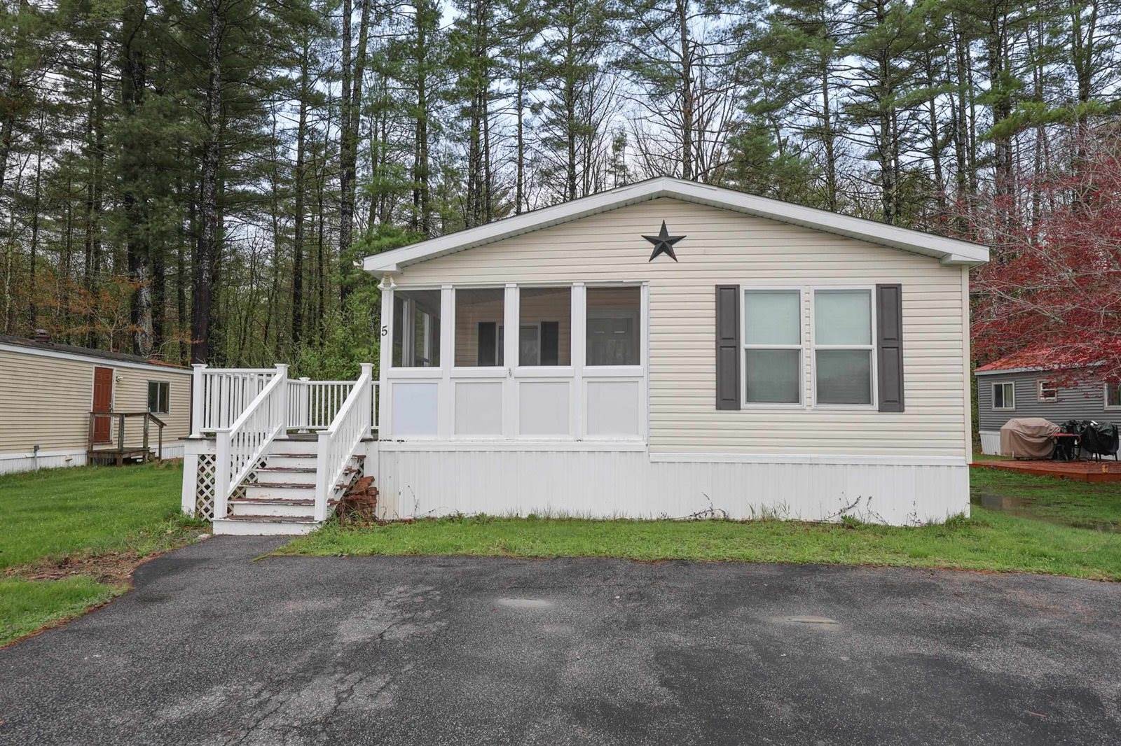 5 Chancellor Drive, Concord, NH 03303