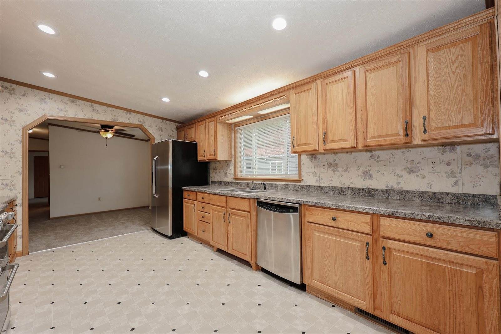 5 Chancellor Drive, Concord, NH 03303