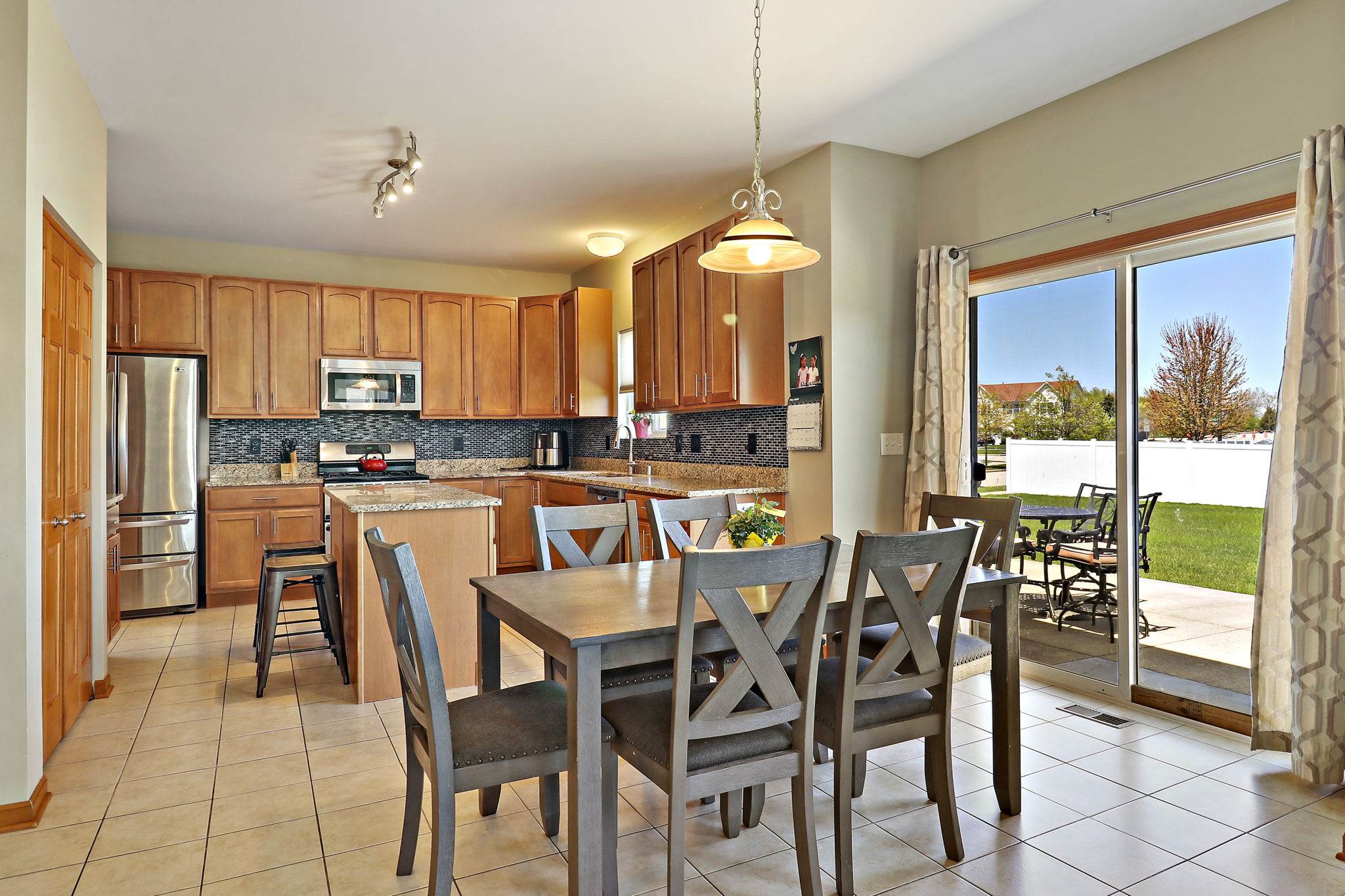 11418 61st St, Kenosha, WI 53142