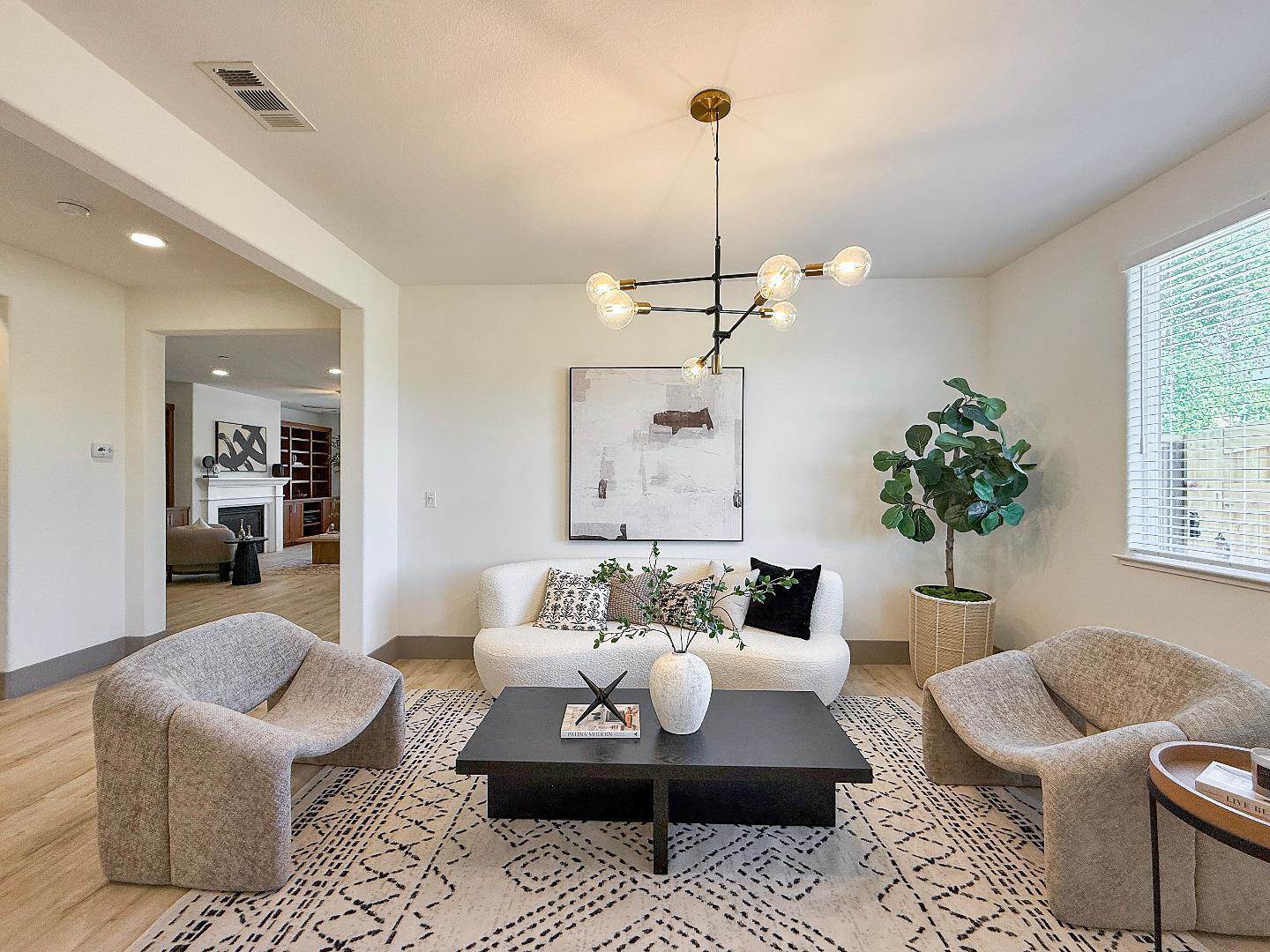 9283 Rancho Hills DR, Gilroy, CA 95020