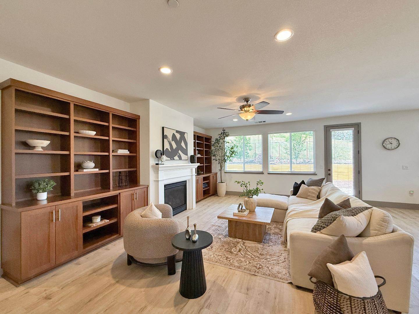 9283 Rancho Hills DR, Gilroy, CA 95020