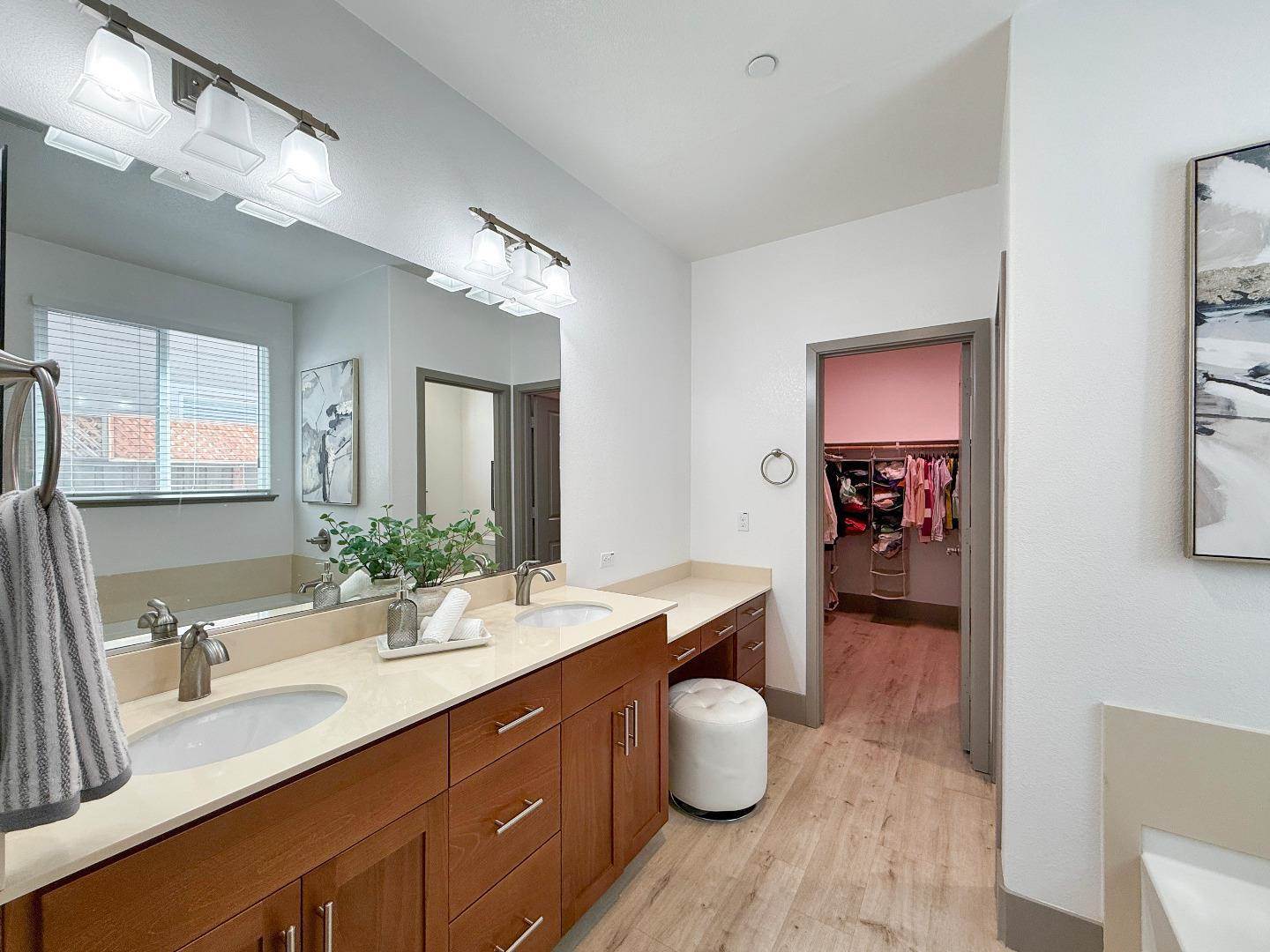 9283 Rancho Hills DR, Gilroy, CA 95020