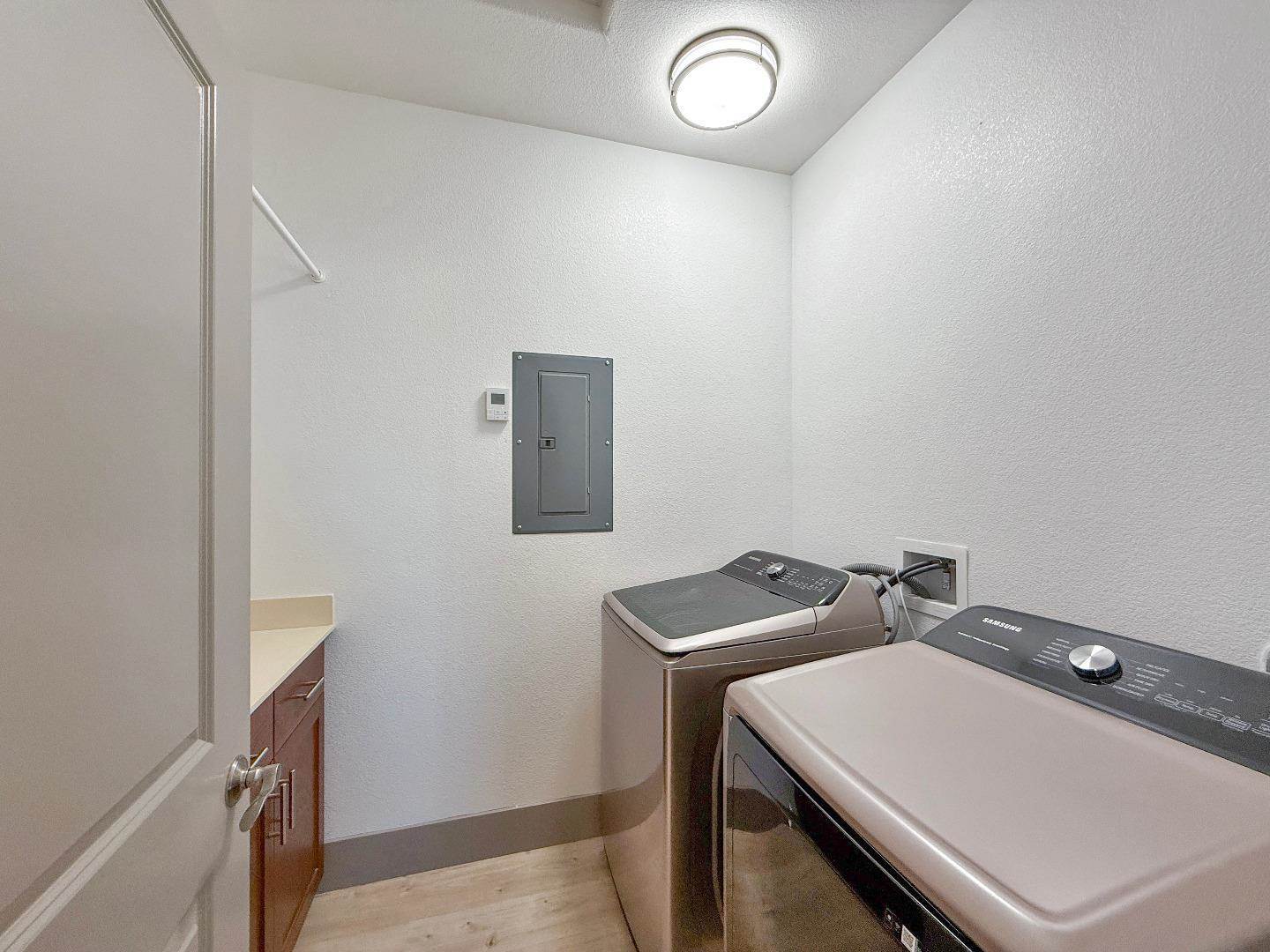 9283 Rancho Hills DR, Gilroy, CA 95020