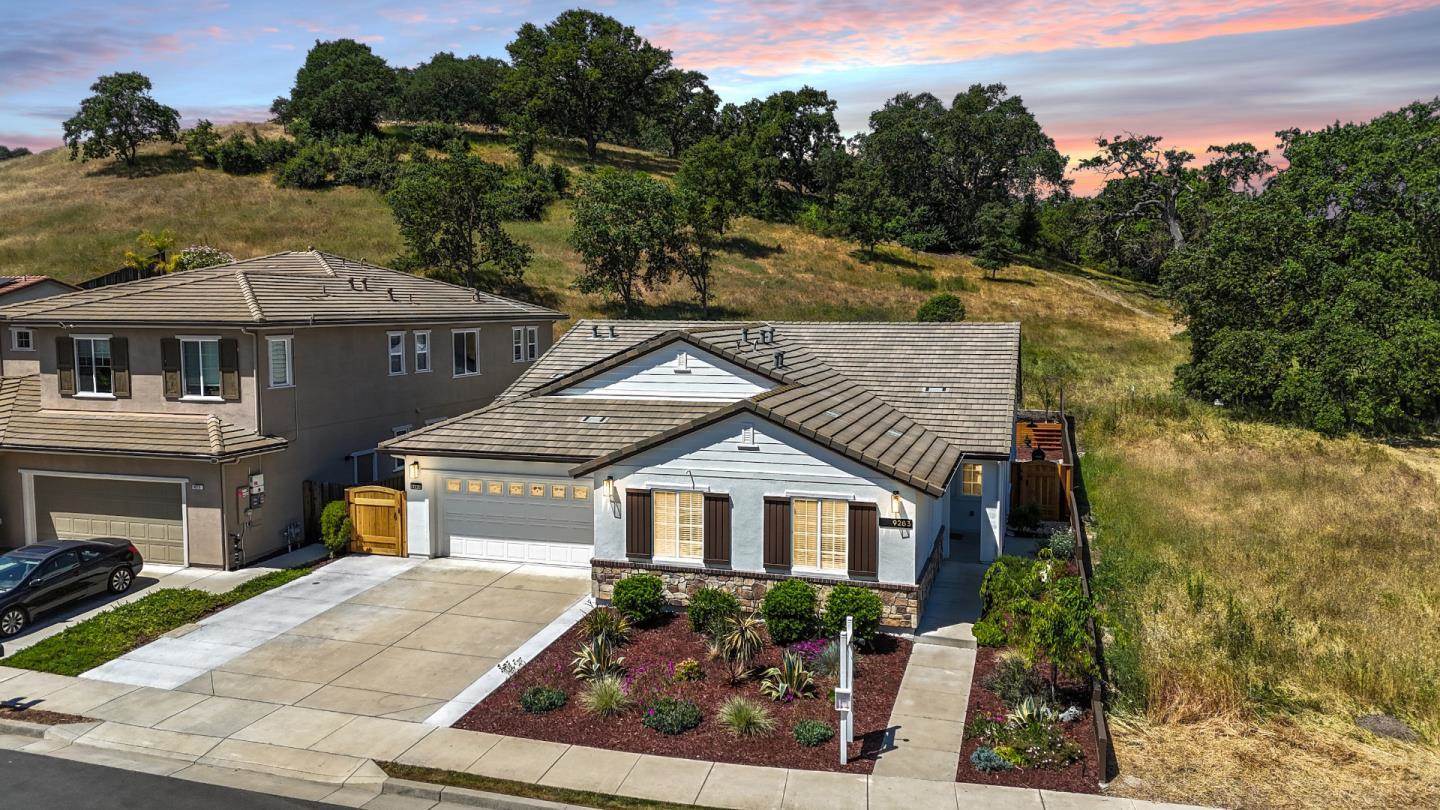 9283 Rancho Hills DR, Gilroy, CA 95020