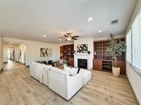 9283 Rancho Hills DR, Gilroy, CA 95020