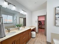 9283 Rancho Hills DR, Gilroy, CA 95020