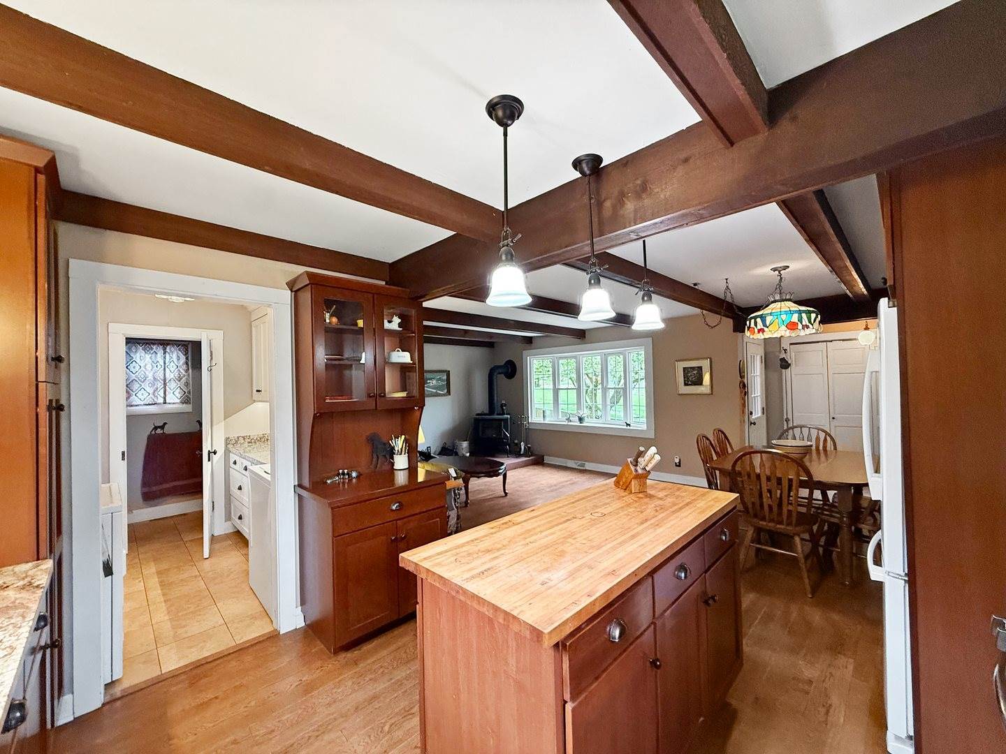 215 North Mill Street, Cedarville, IL 61013