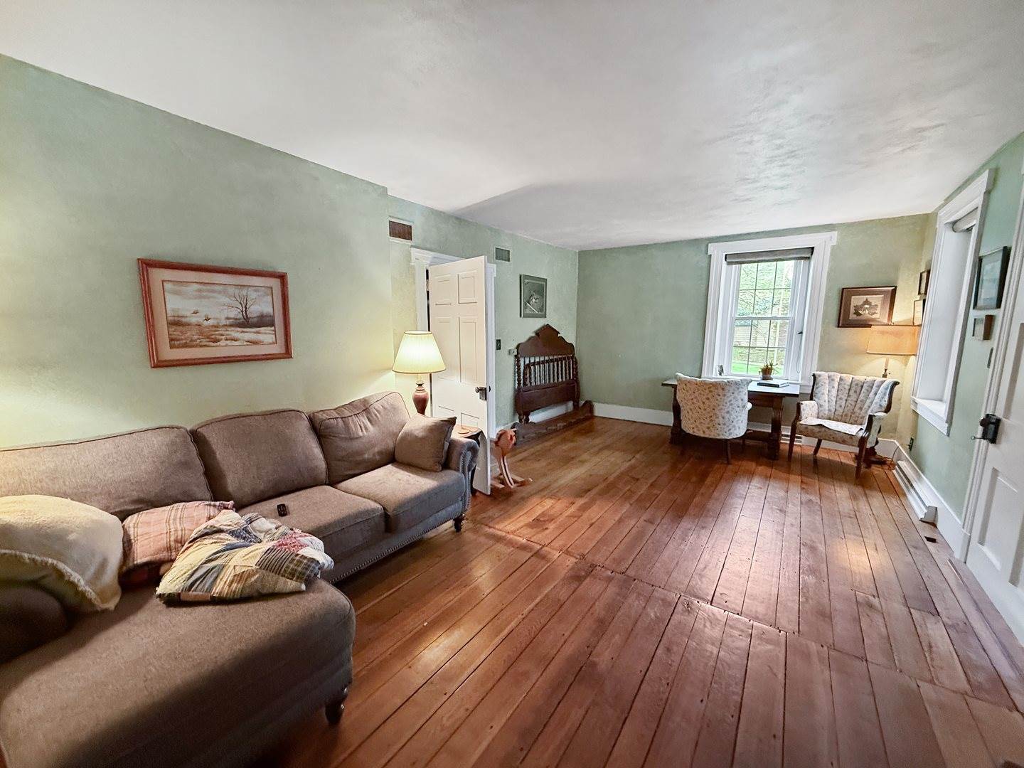 215 North Mill Street, Cedarville, IL 61013