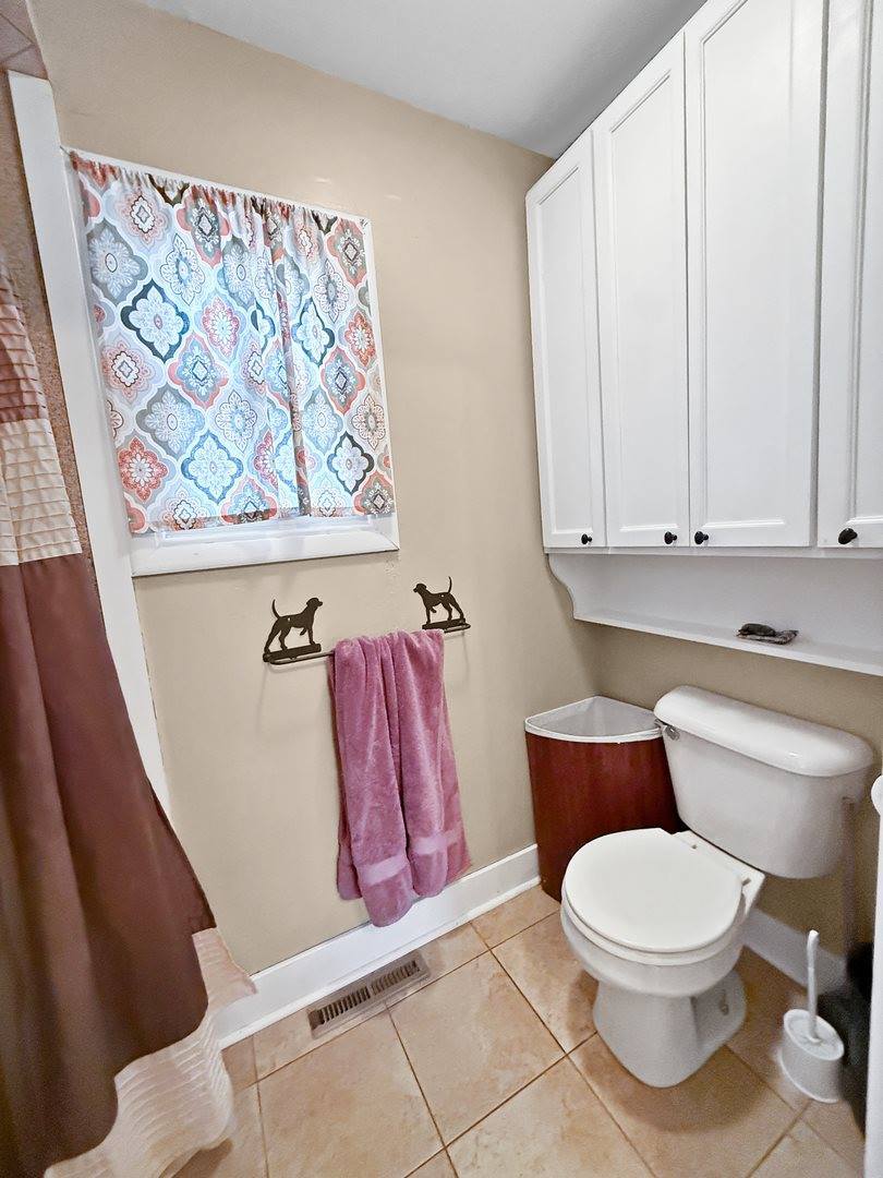 215 North Mill Street, Cedarville, IL 61013