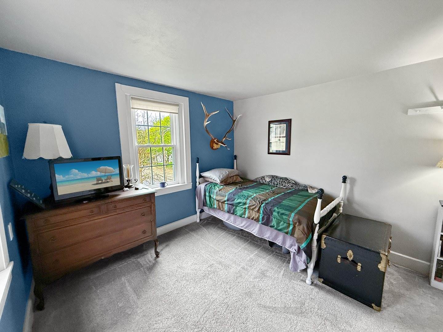 215 North Mill Street, Cedarville, IL 61013