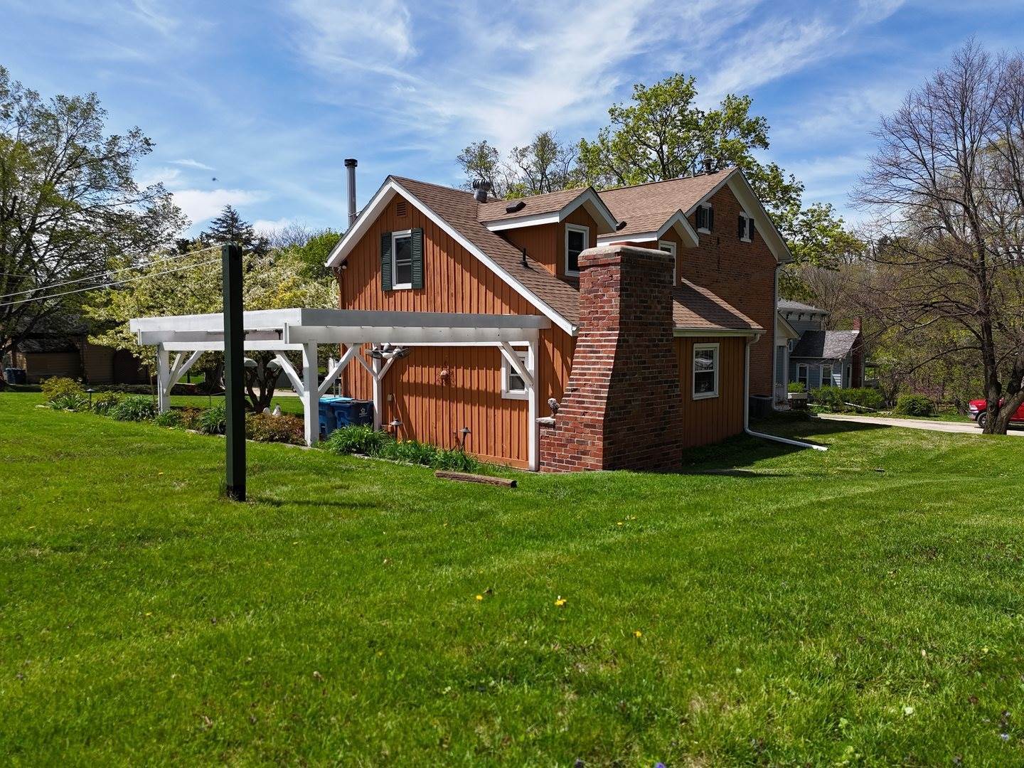 215 North Mill Street, Cedarville, IL 61013