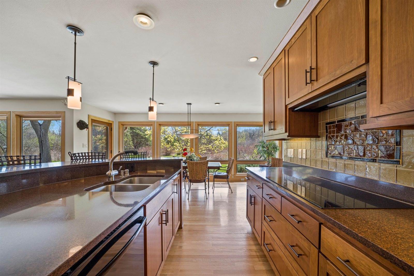 8350 North Pelican Ln, River Hills, WI 53217