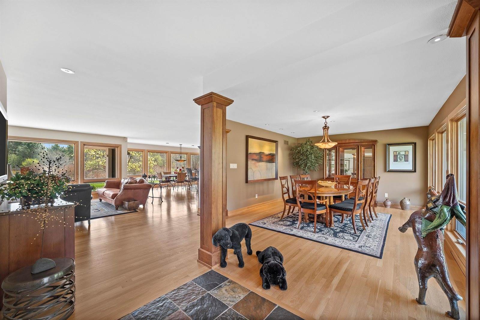 8350 North Pelican Ln, River Hills, WI 53217