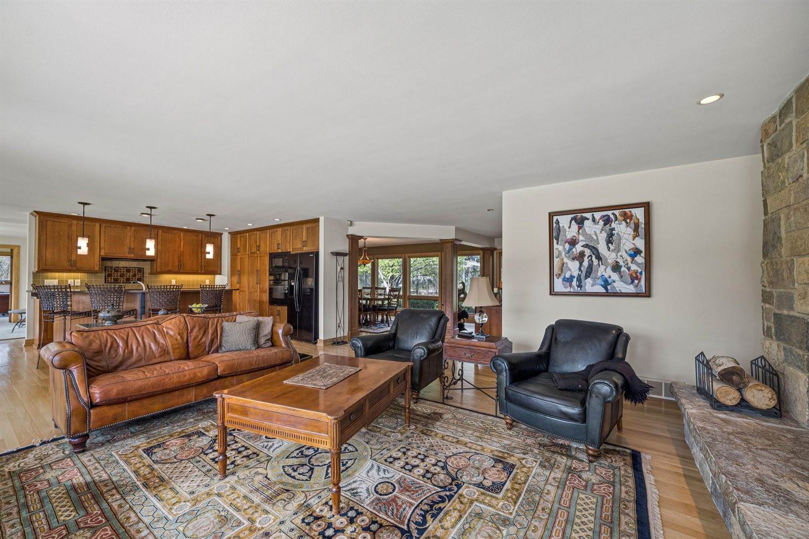 8350 North Pelican Ln, River Hills, WI 53217