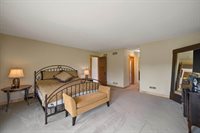 8350 North Pelican Ln, River Hills, WI 53217