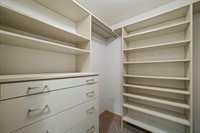 8350 North Pelican Ln, River Hills, WI 53217