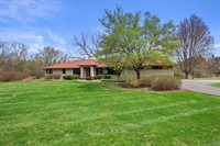 8350 North Pelican Ln, River Hills, WI 53217